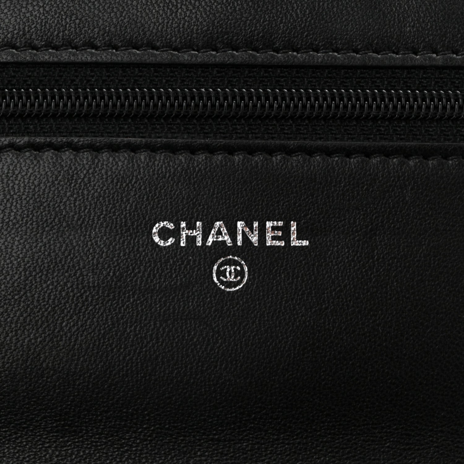 Lambskin Quilted Wallet On Chain WOC Black