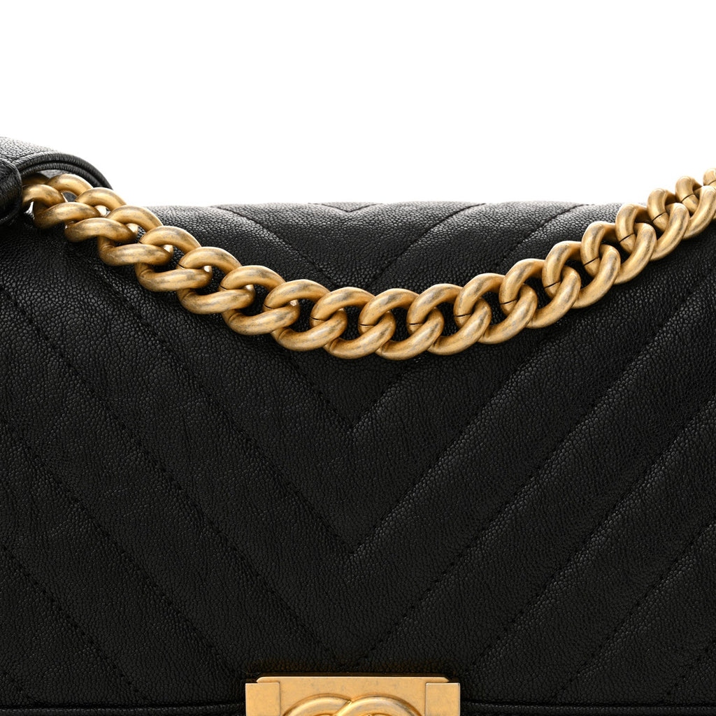 Caviar Chevron Quilted Medium Boy Flap Black