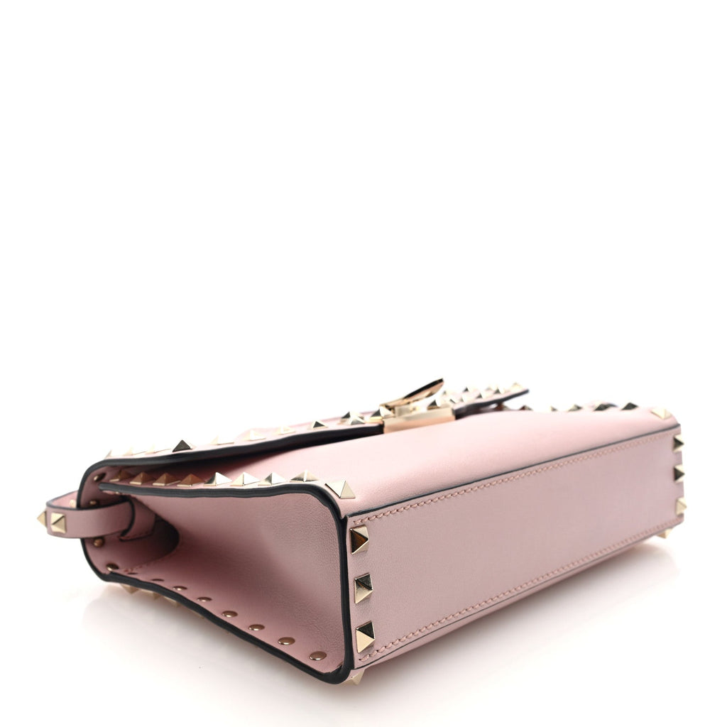 Vitello Medium Rockstud Flip Lock Crossbody Bag Rose Quartz