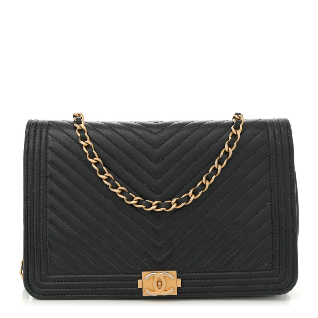 Caviar Chevron Quilted Boy Wallet On Chain WOC Black