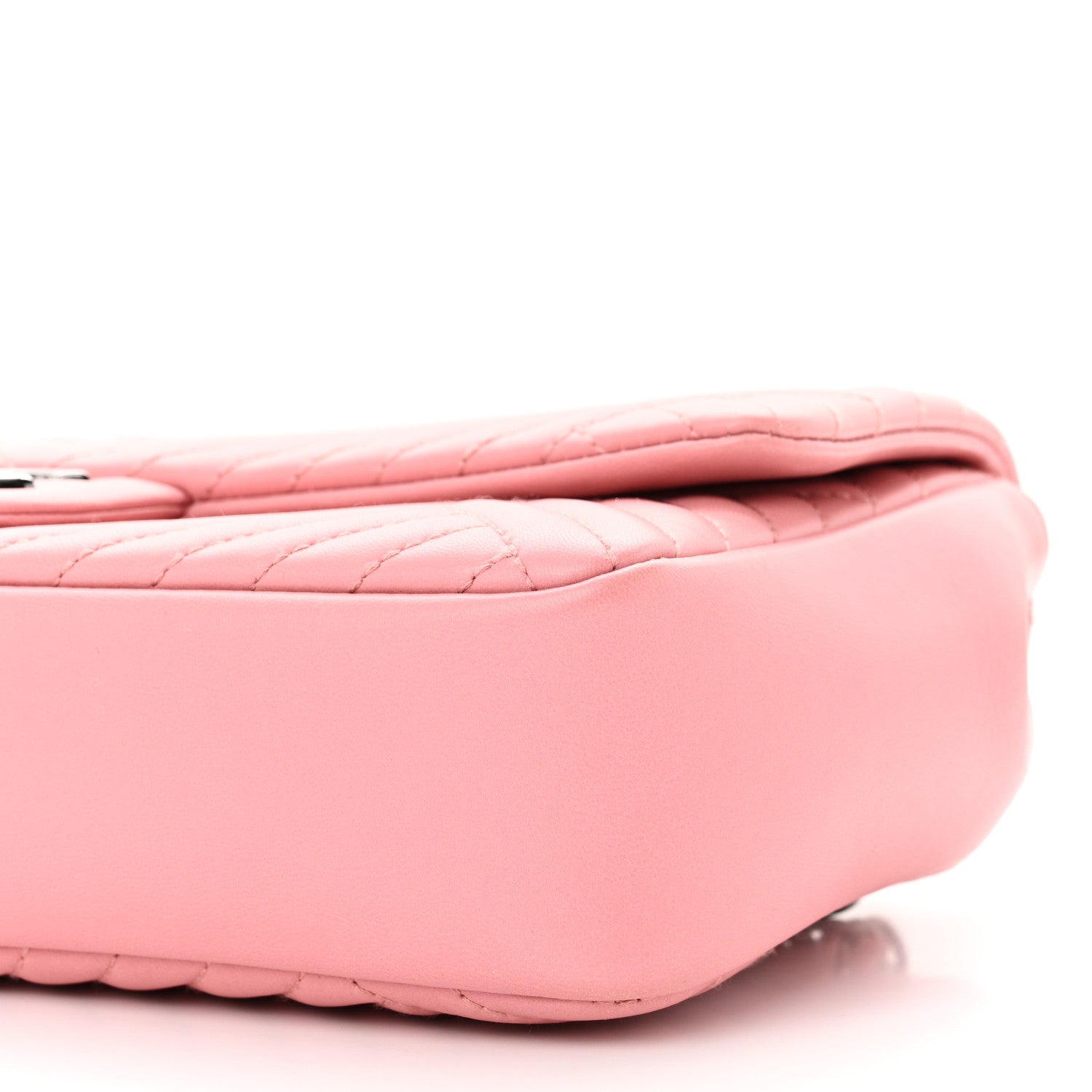Lambskin Quilted Medium CC Crossing Flap Pink