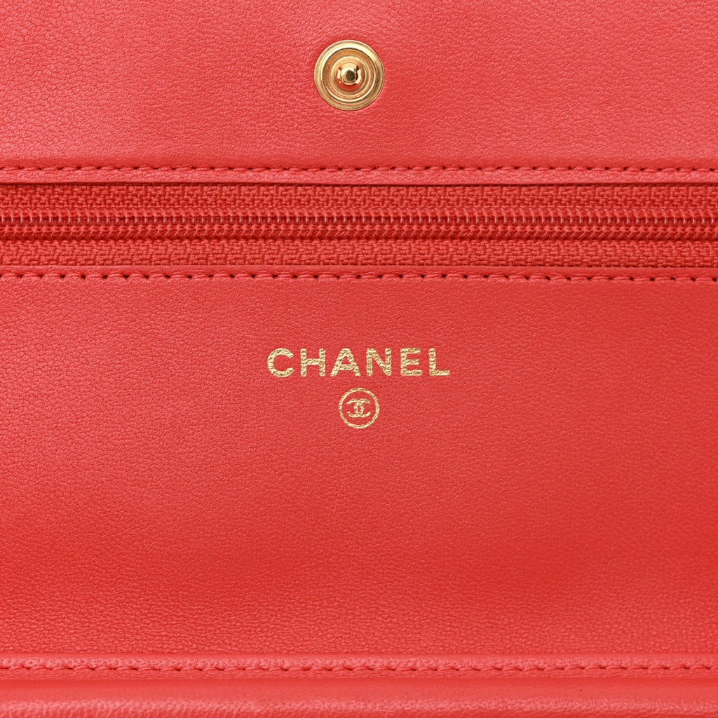 Lambskin Quilted Wallet On Chain WOC Red