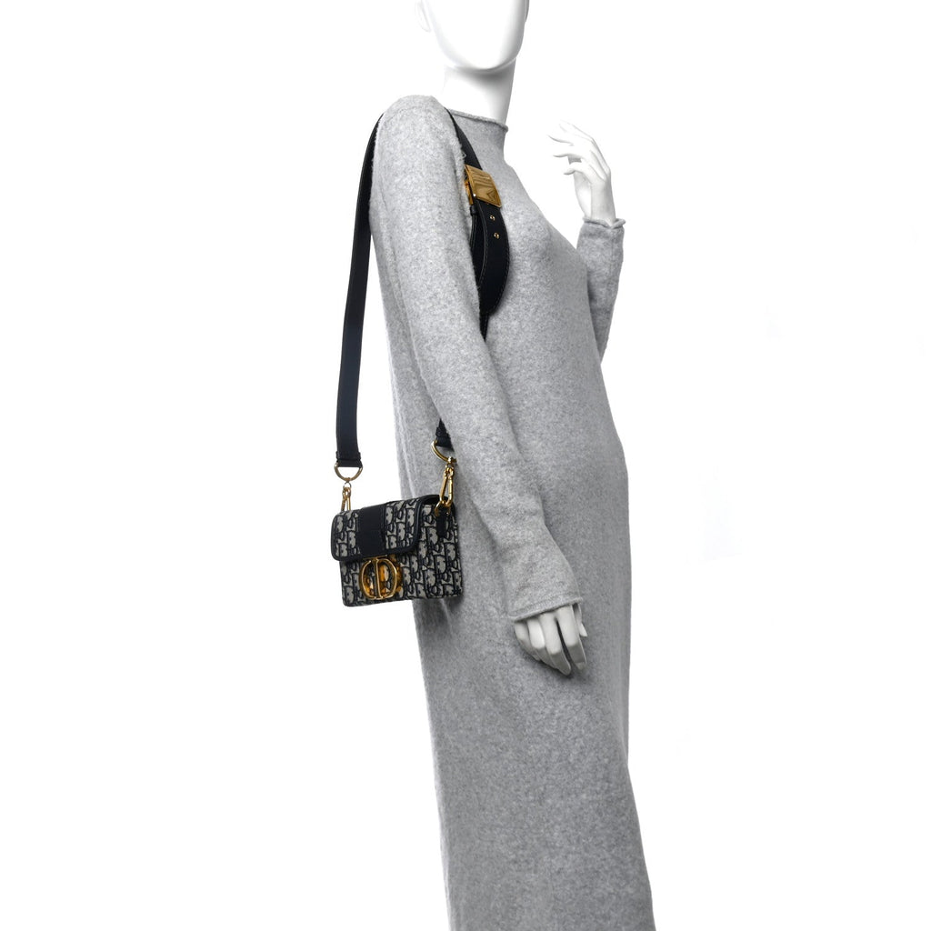 Oblique 30 Montaigne Box Bag Blue