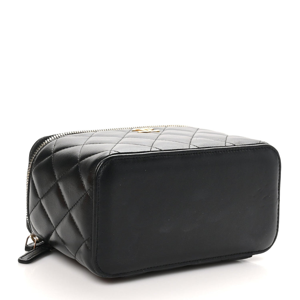 Lambskin Quilted Small Top Handle Vanity Case With Chain Black