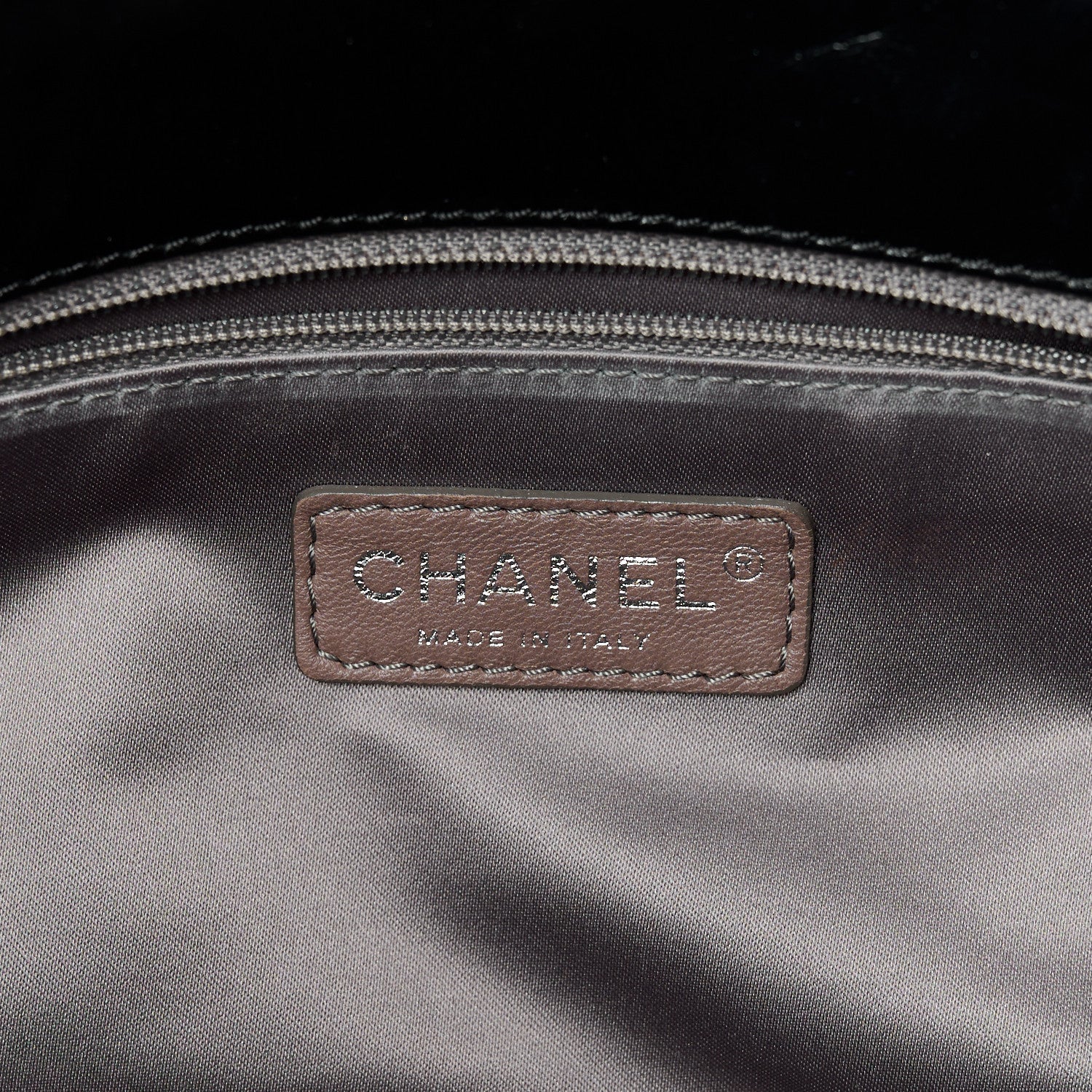 Glazed Calfskin Twisted Medium Flap Black