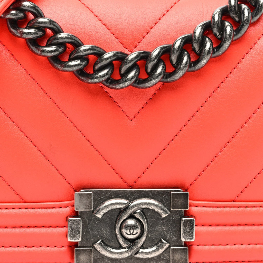 Calfskin Chevron Quilted Small Boy Flap Coral