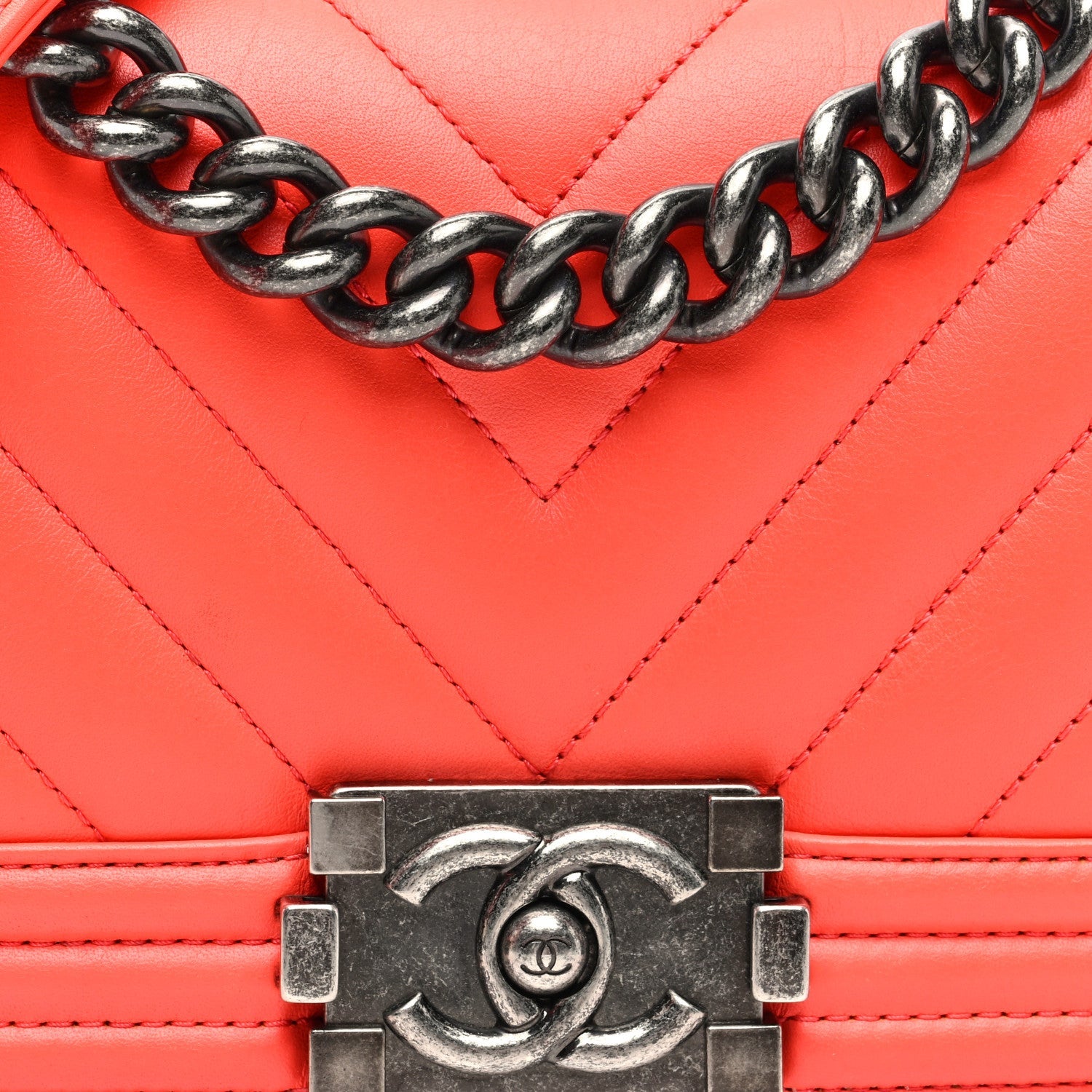 Calfskin Chevron Quilted Small Boy Flap Coral