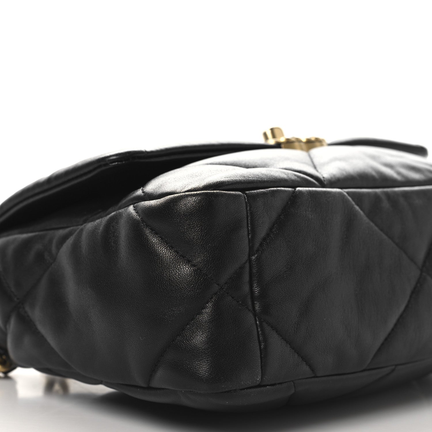 Lambskin Quilted Medium Chanel 19 Flap Black