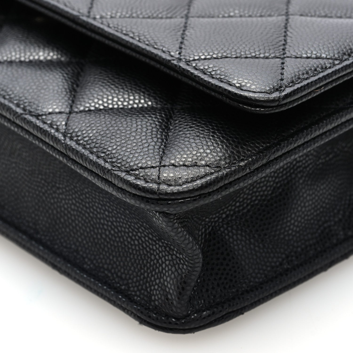 Caviar Quilted Crystal CC Wallet On Chain WOC Black