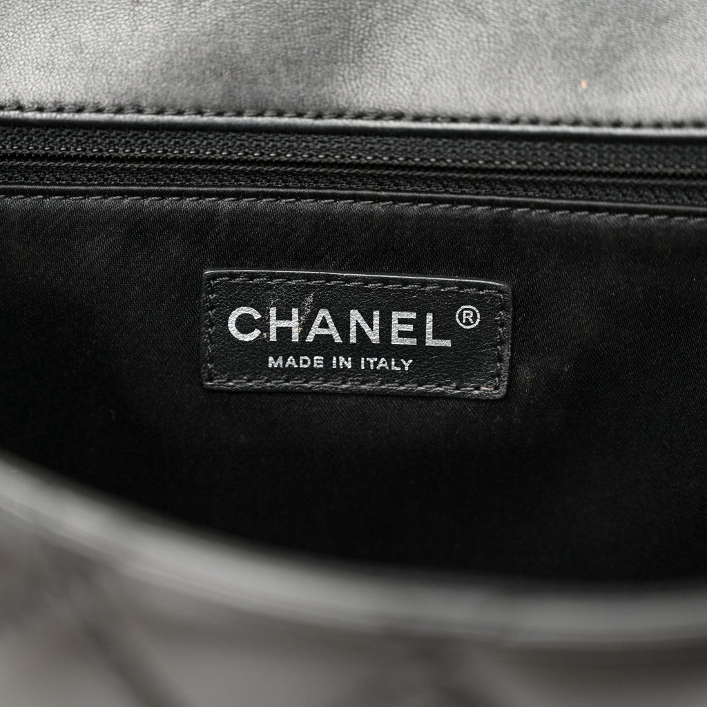 Lambskin Quilted Jumbo Easy Carry Flap Black