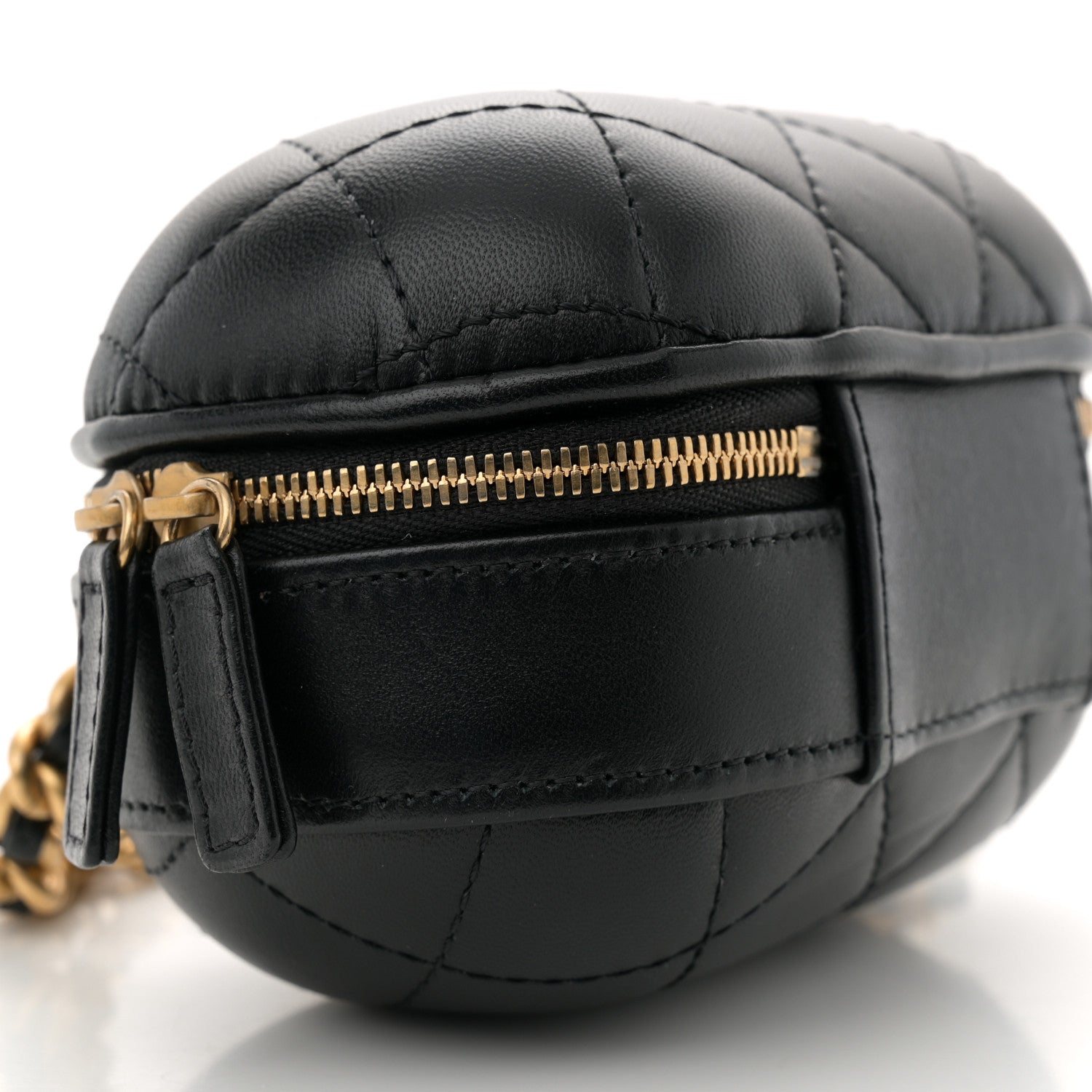 Lambskin Quilted Small CC Bubble Vanity Case With Chain Black
