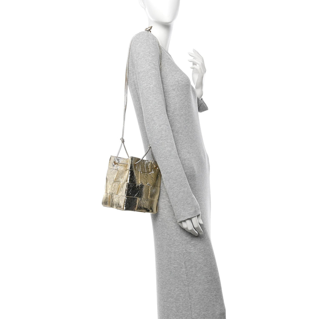 Metallic Crushed Nappa Maxi Intrecciato Small Cassette Bucket Bag Gold