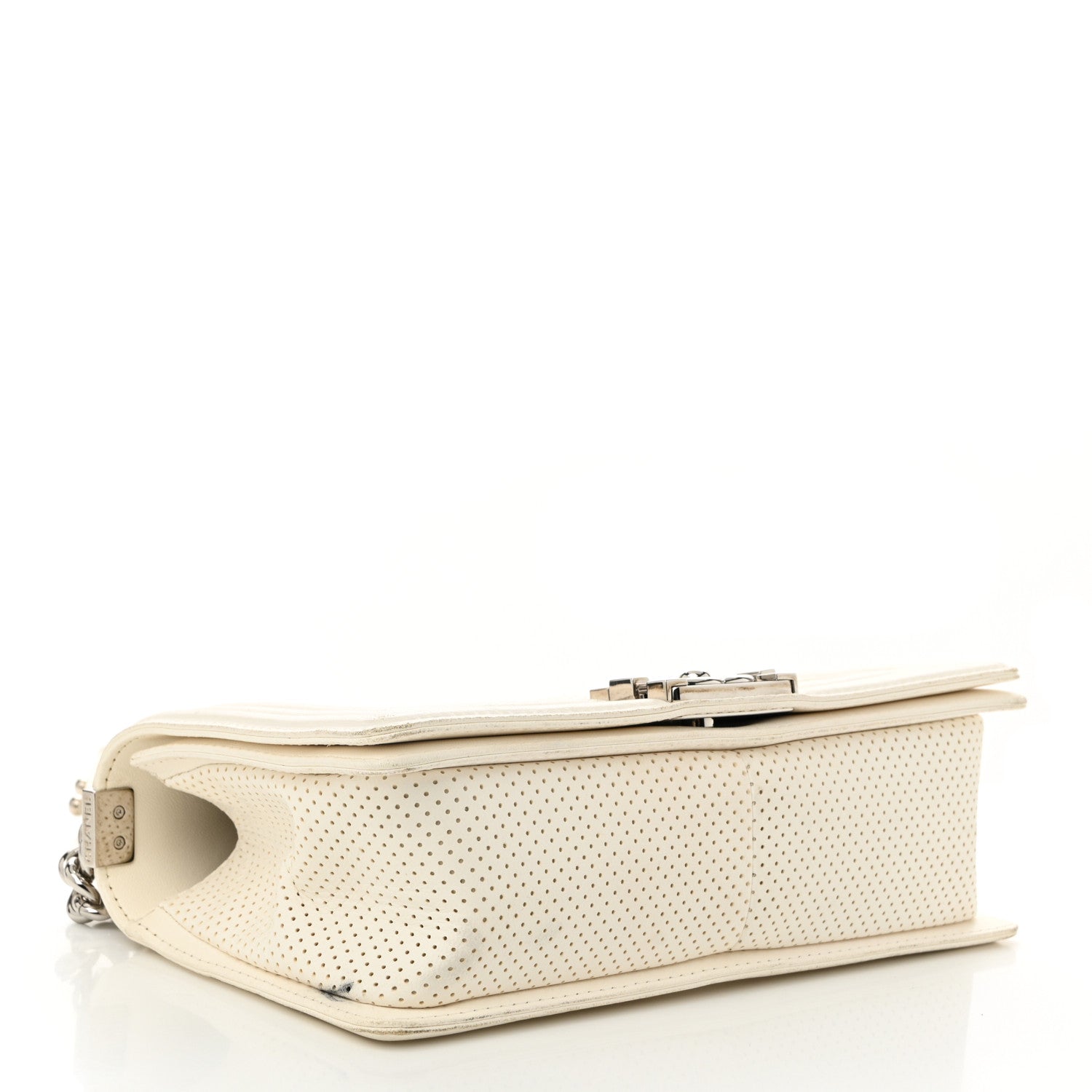 Lambskin Perforated Medium Boy Flap White