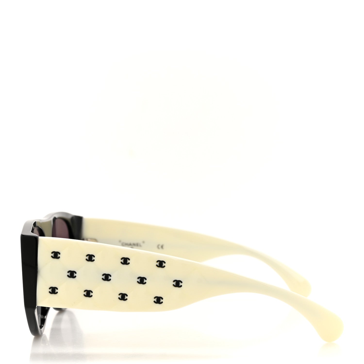 Acetate Quilted CC Pilot Sunglasses 71465 White Black