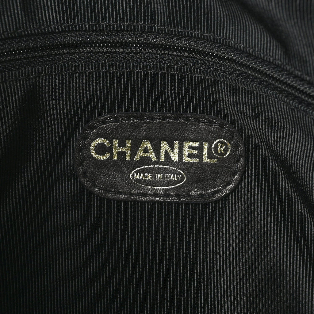 Caviar CC Shoulder Bag Black