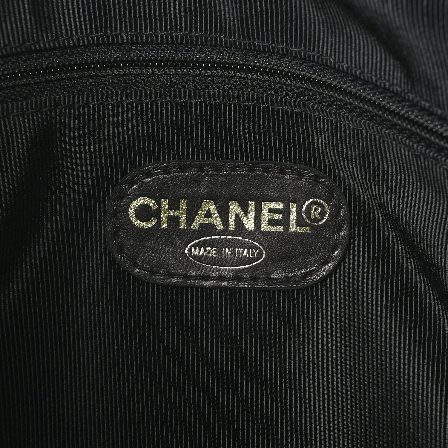 Caviar CC Shoulder Bag Black