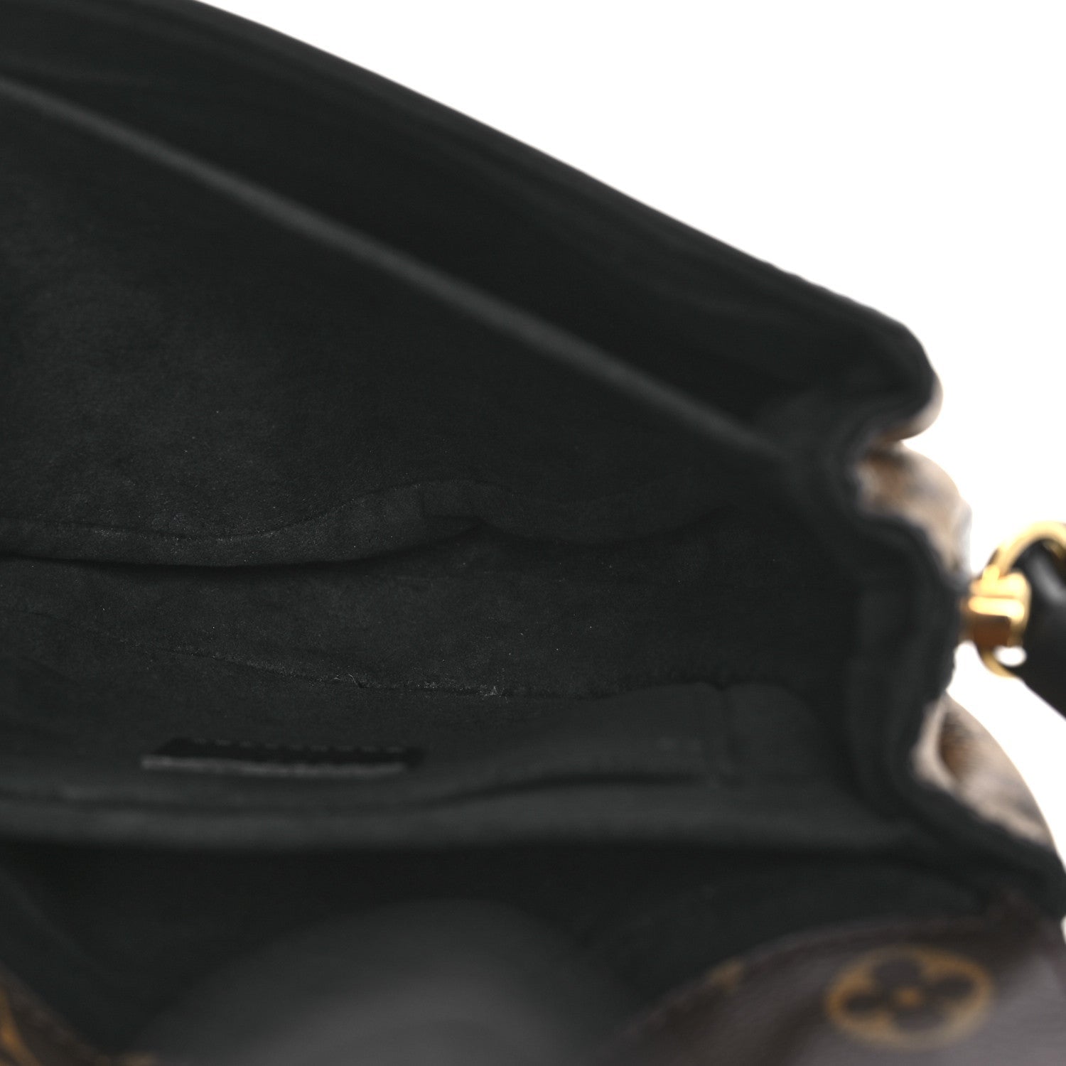 Reverse Monogram Chantilly Lock Black