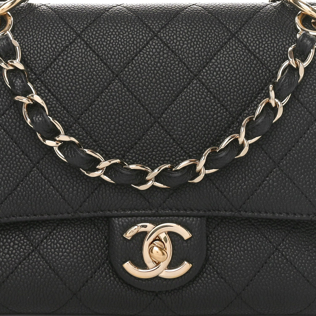 Caviar Quilted City Walk Flap Black
