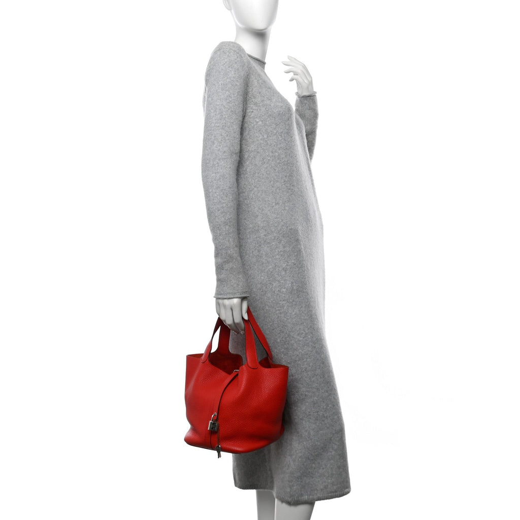 Taurillon Clemence Picotin Lock 22 MM Rouge Casaque