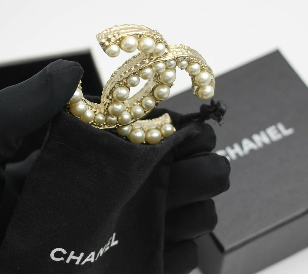 Chanel A13C Enamel Yellow Glitter CC Brooch