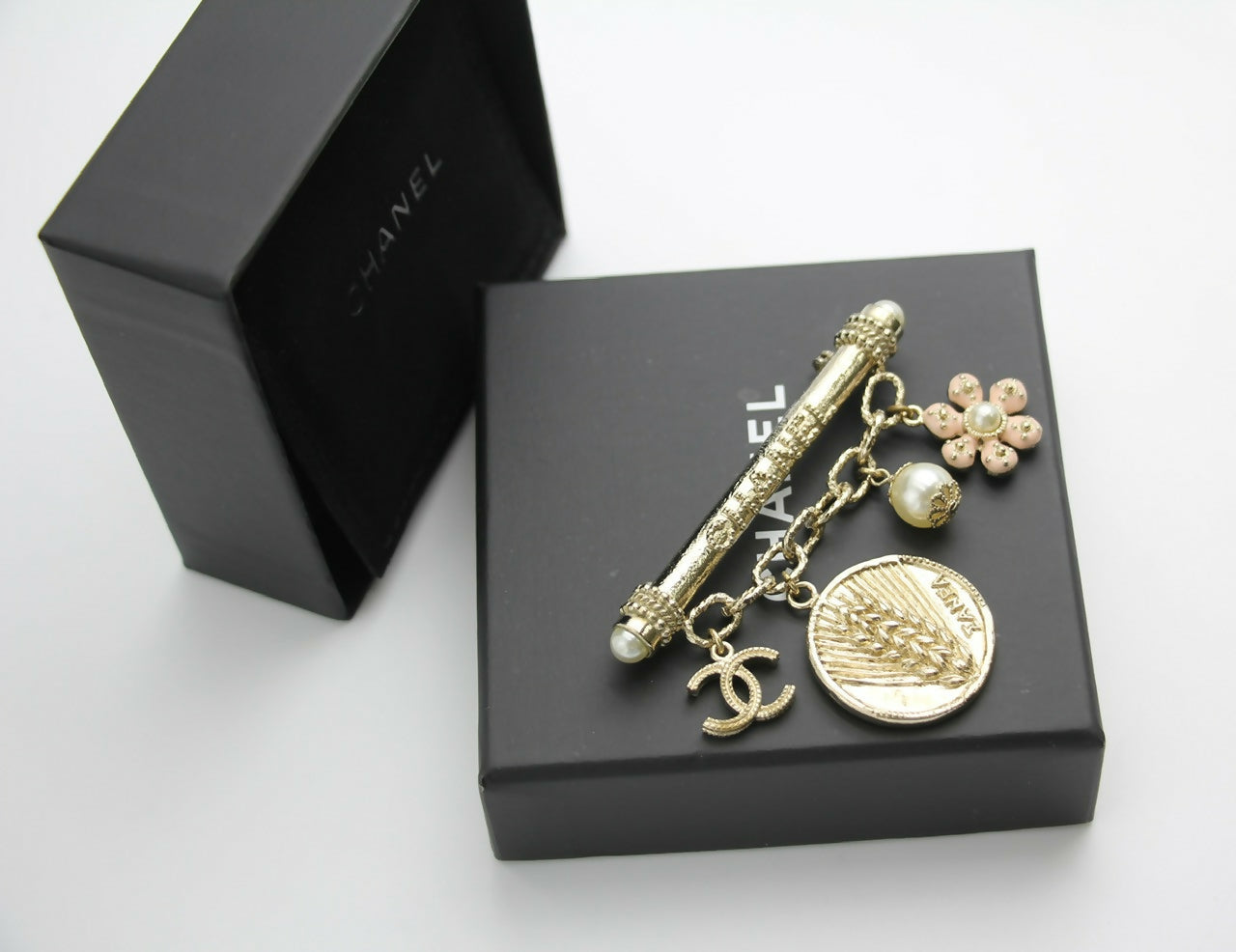 Chanel B18C Metal Wheat Ear Coin Flower Chain Brooch