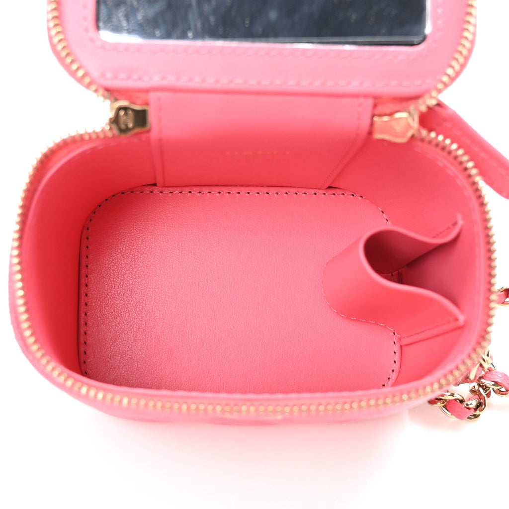 Caviar Quilted Mini Vanity Case With Chain Pink