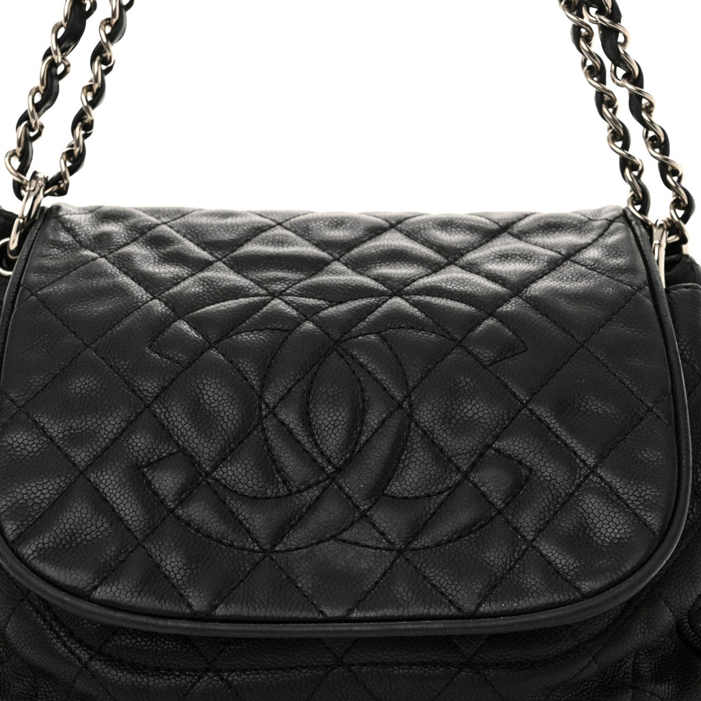Caviar Quilted Timeless Accordion Flap Black