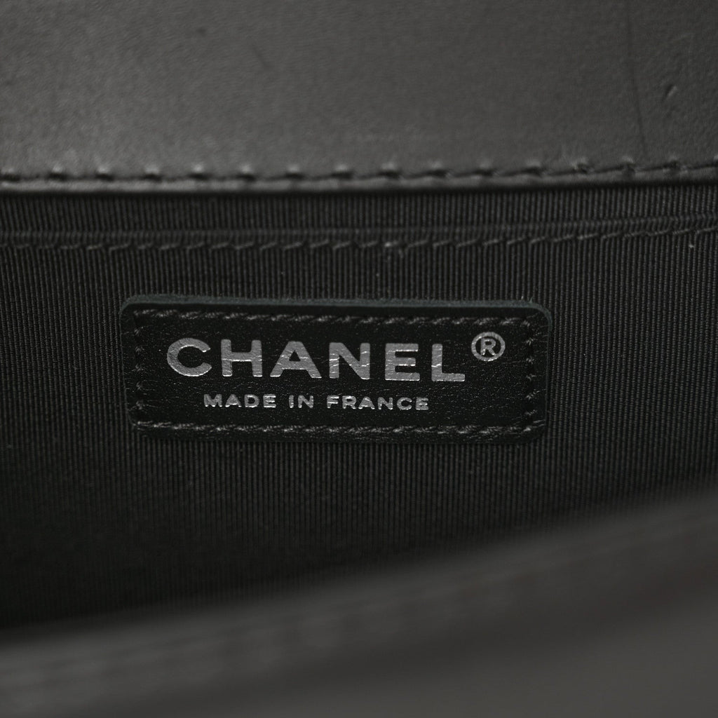Calfskin Stitched Medium Boy Flap Black