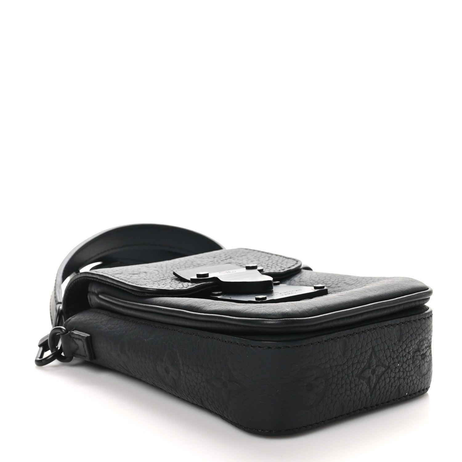 Taurillon Monogram S Lock Wearable Wallet Black