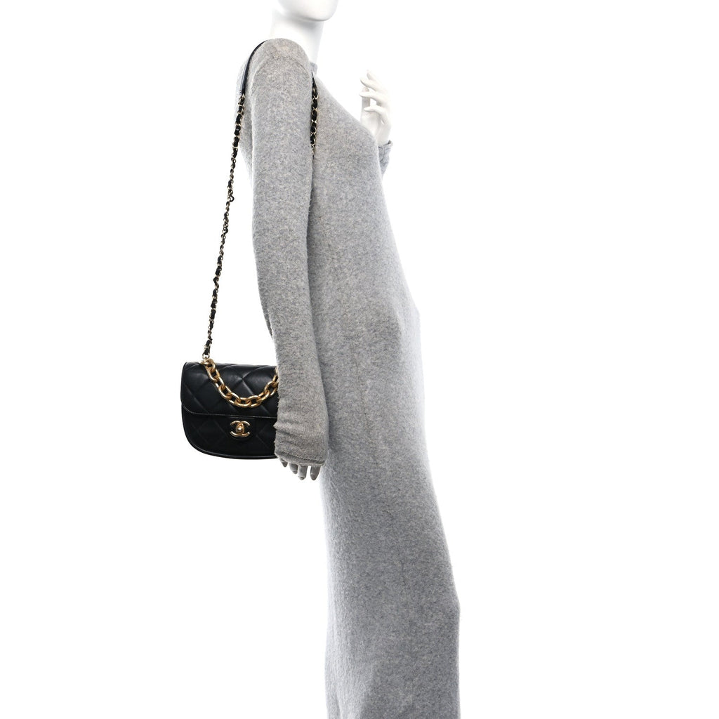 Lambskin Quilted Mini Chain Flap Messenger Bag Black