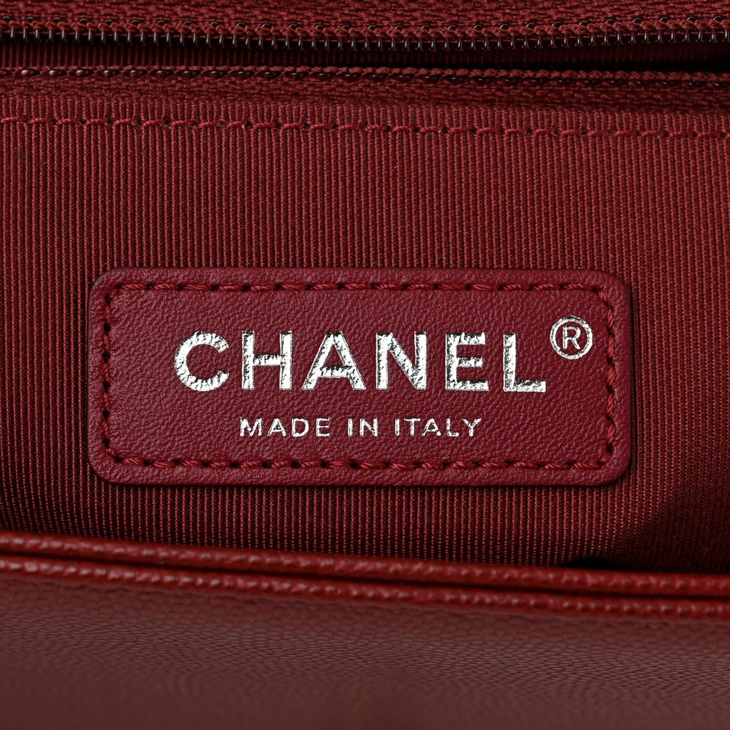 Caviar Chevron Quilted New Medium Boy Flap Red