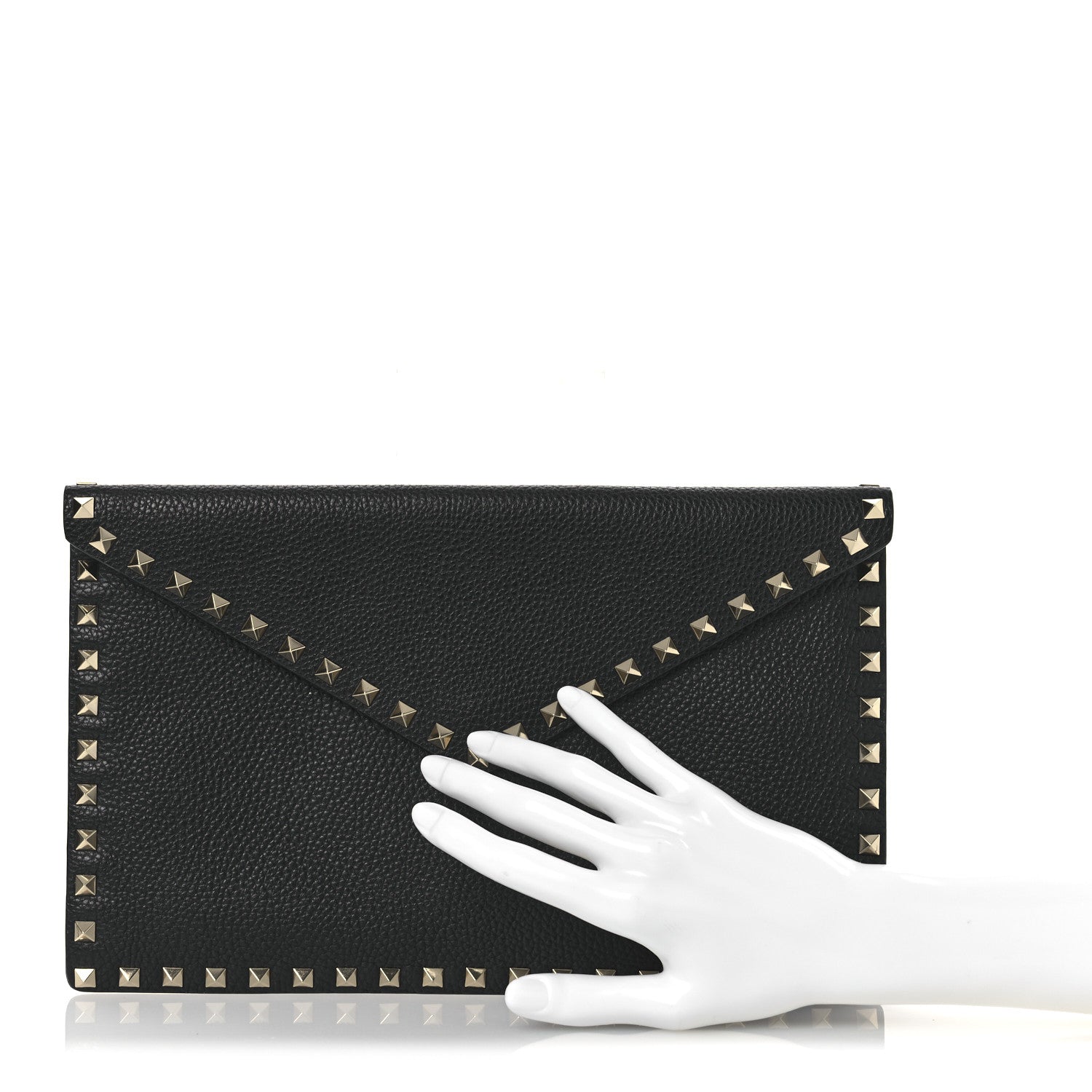 Pebbled Calfskin Large Rockstud Envelope Clutch Black