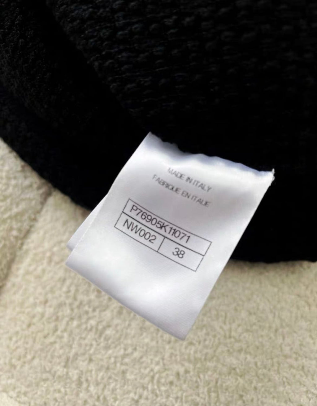 Chanel 24P black white edge knitted igan