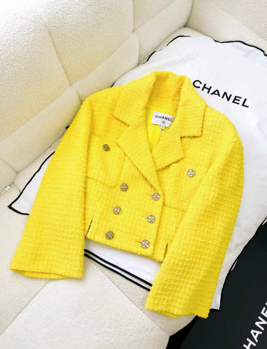 Chanel 22S yellow short jacket