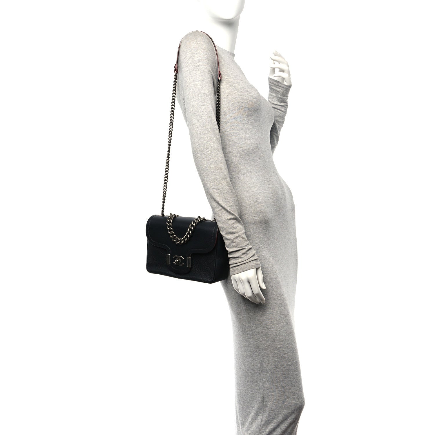 Grained Calfskin Archi Chic Flap Black