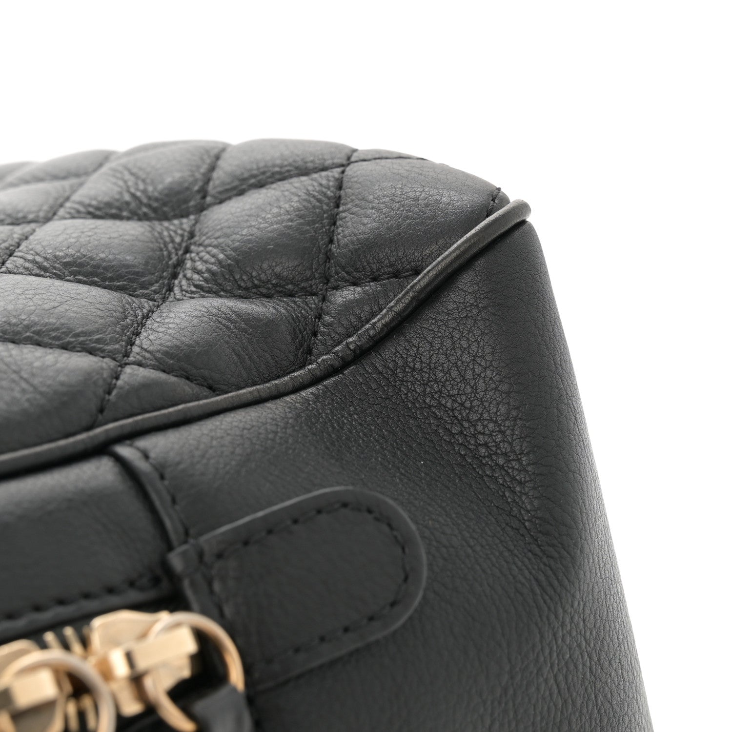 Calfskin Quilted CC Medium Vanity Case Black