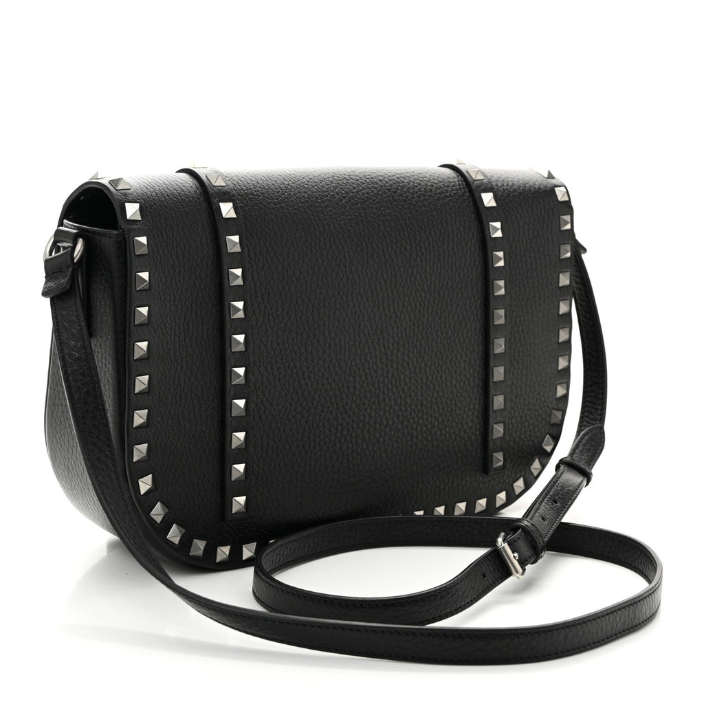 Pebbled Calfskin Large Rockstud Messenger Black
