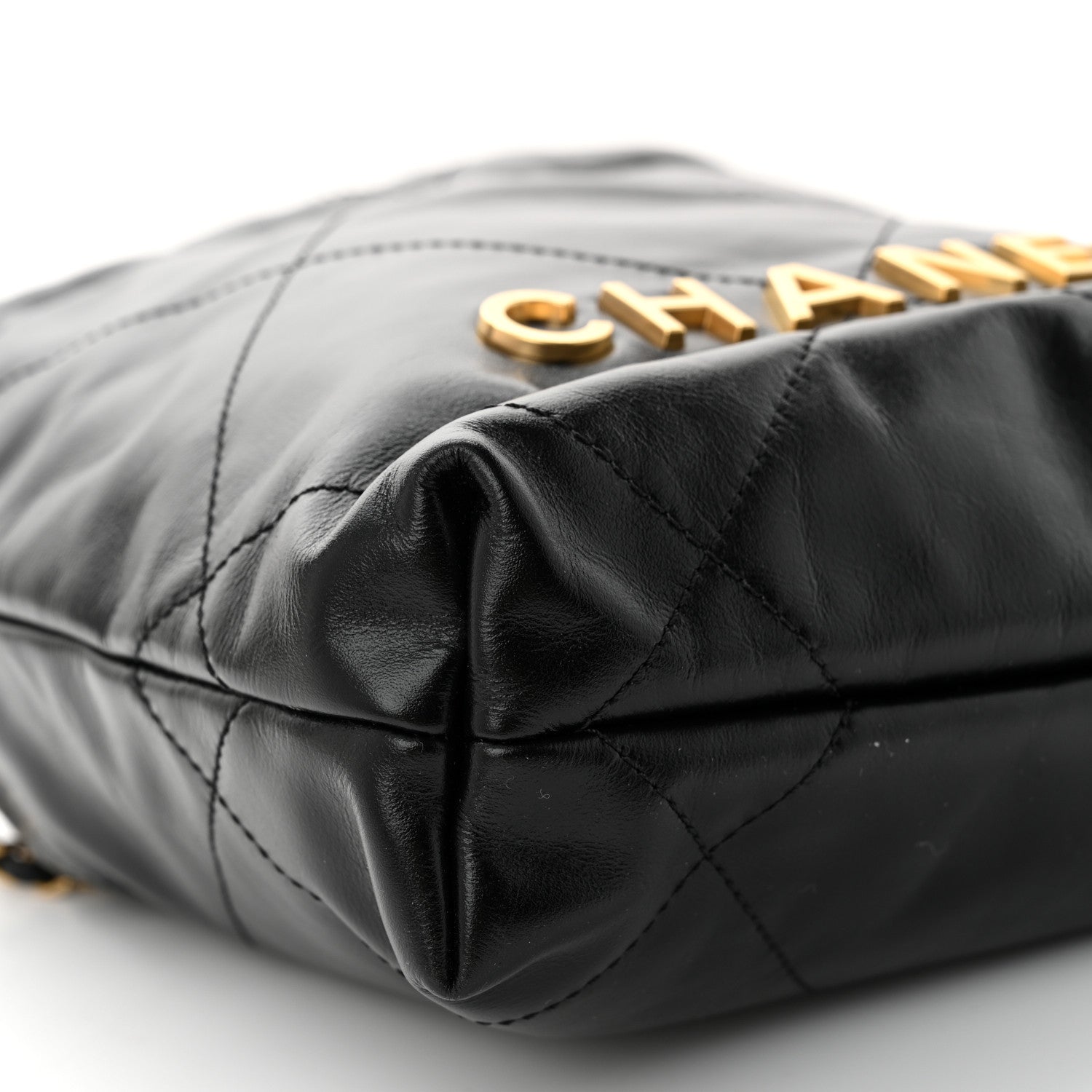 Shiny Calfskin Quilted Mini Chanel 22 Black