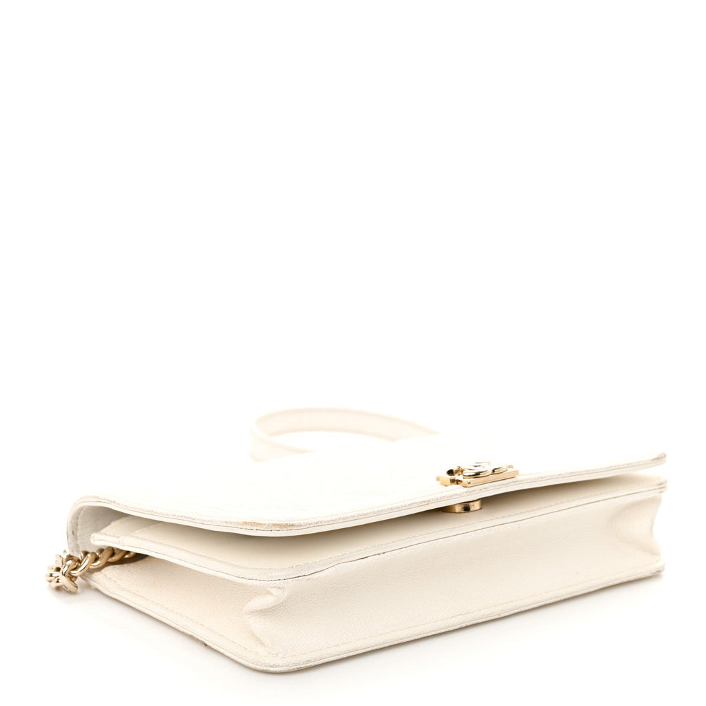 Caviar Quilted Boy Wallet On Chain WOC White