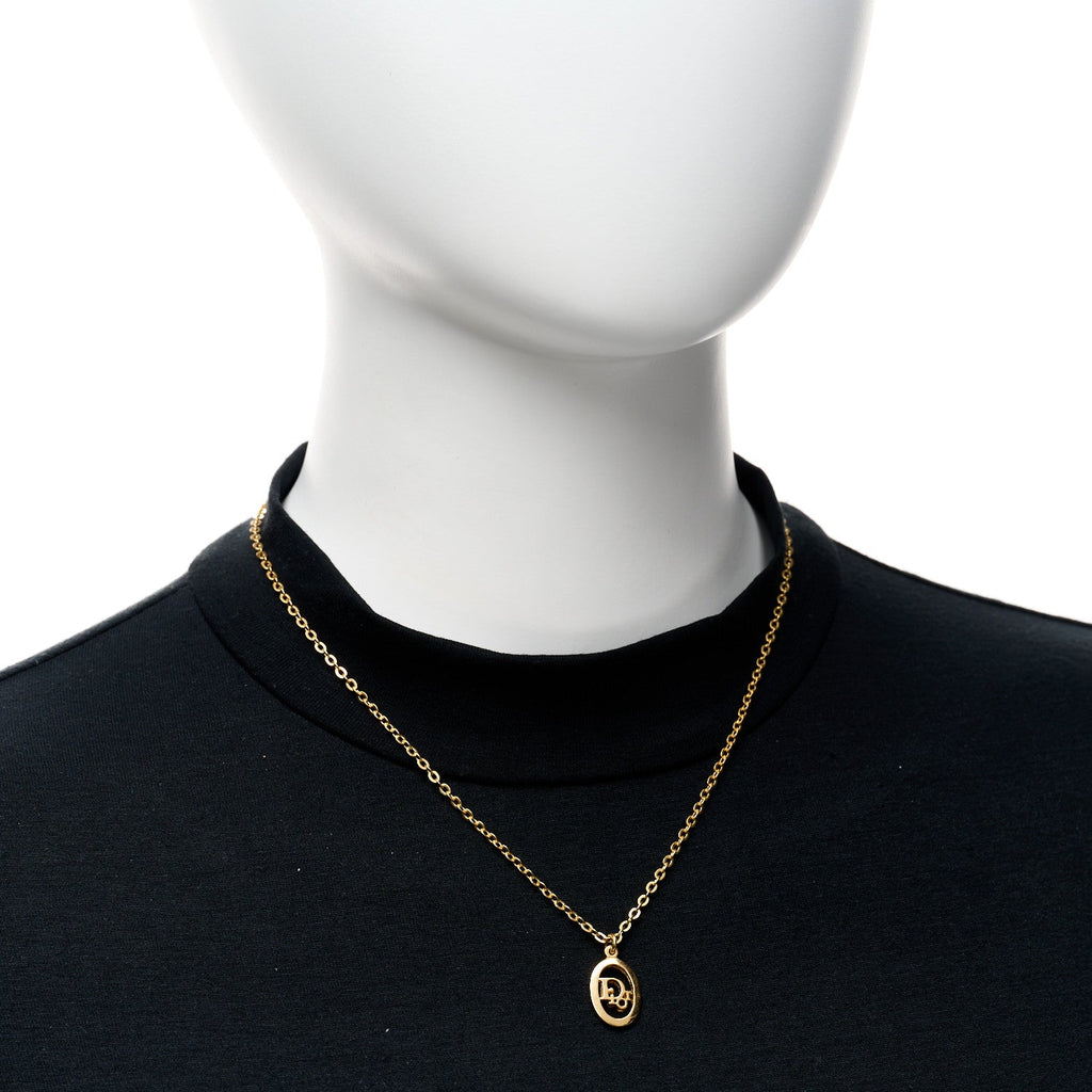Metal CD Logo Oval Pendant Necklace Gold