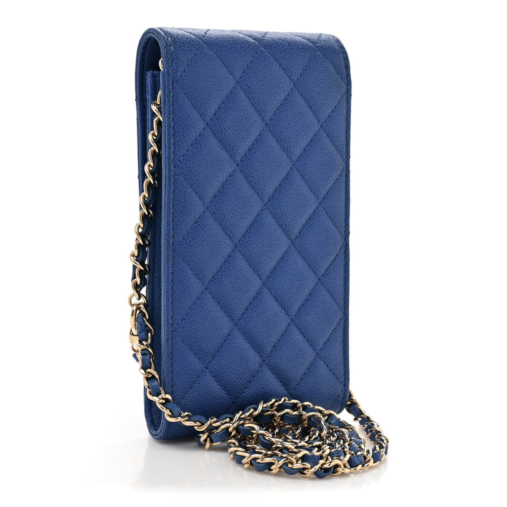Caviar Quilted CC Airpods Pro and Phone Case With Chain Blue
