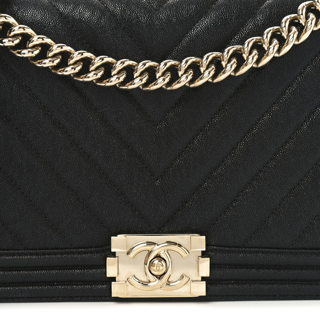 Caviar Chevron Quilted New Medium Boy Flap Black