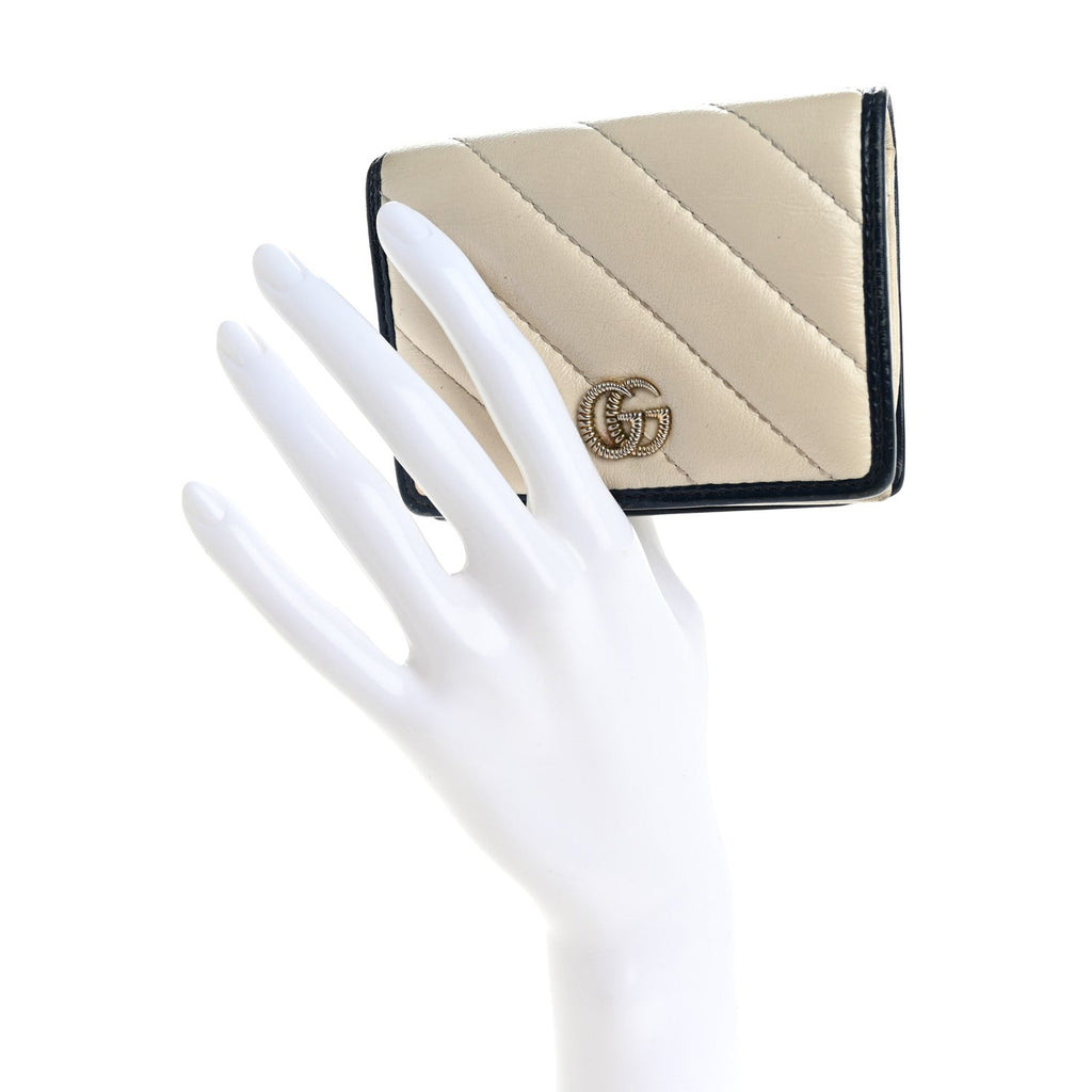 Vintage Effect Calfskin Matelasse Diagonal Torchon GG Marmont  Case Wallet Mystic White Blue Agata