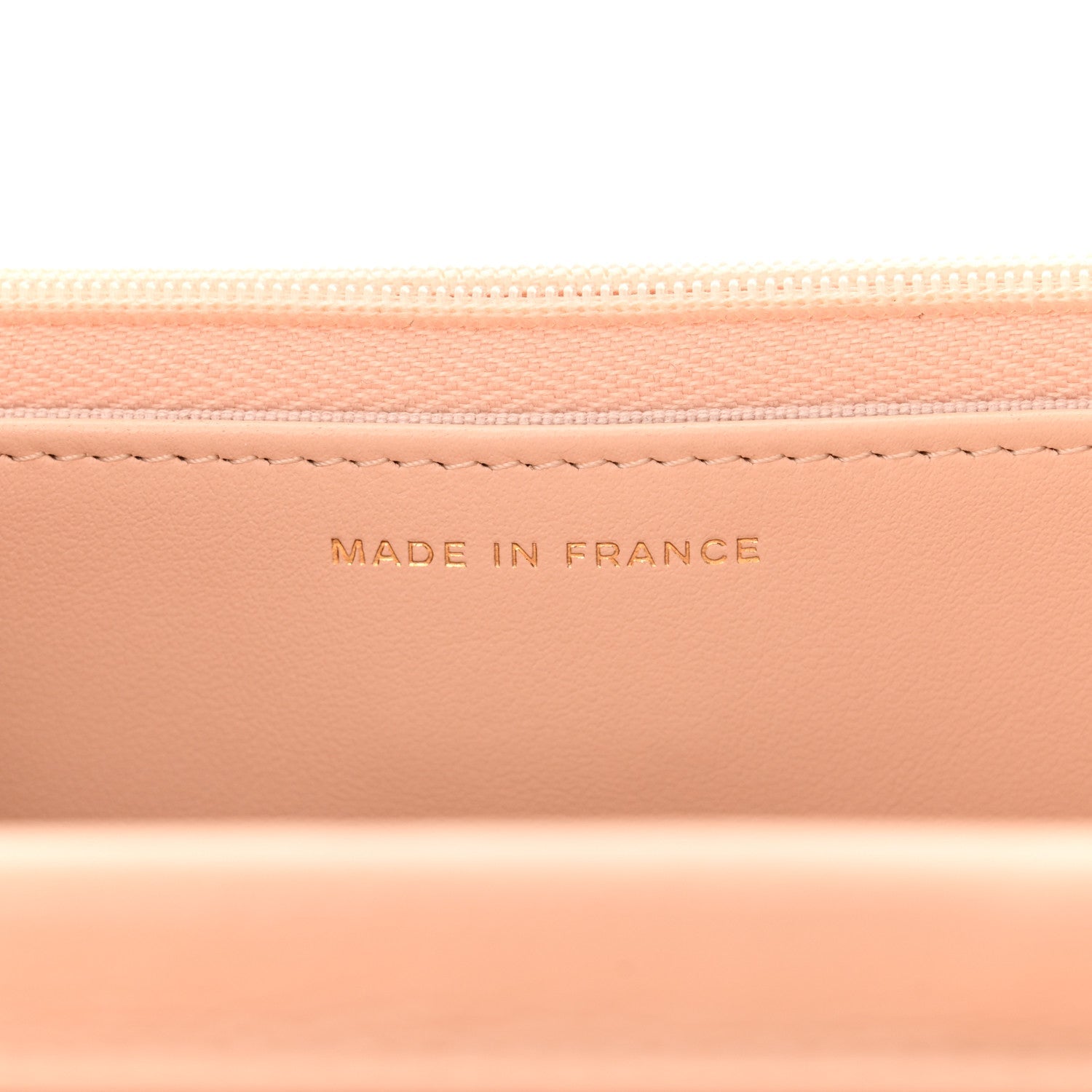 Caviar Quilted Wallet on Chain WOC Light Pink