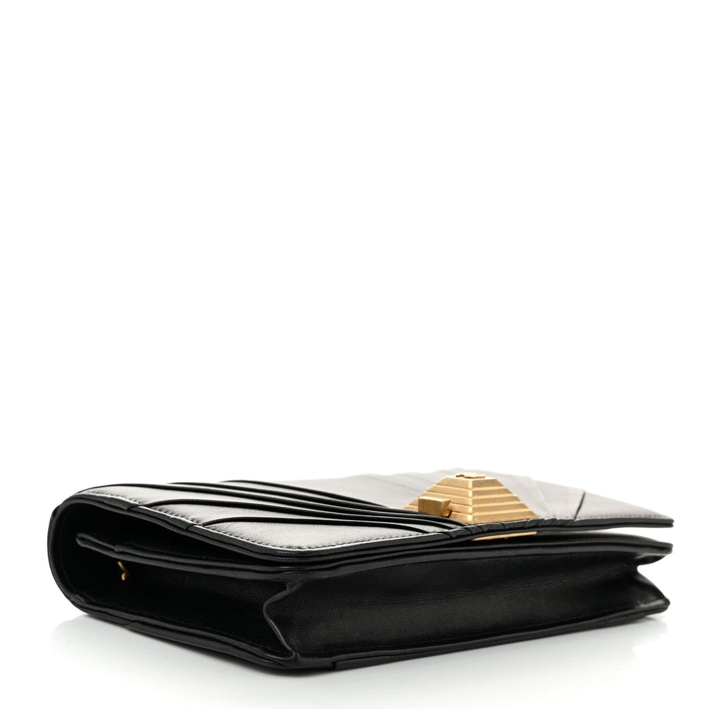 Lambskin Pyramid Wallet On Chain WOC Black