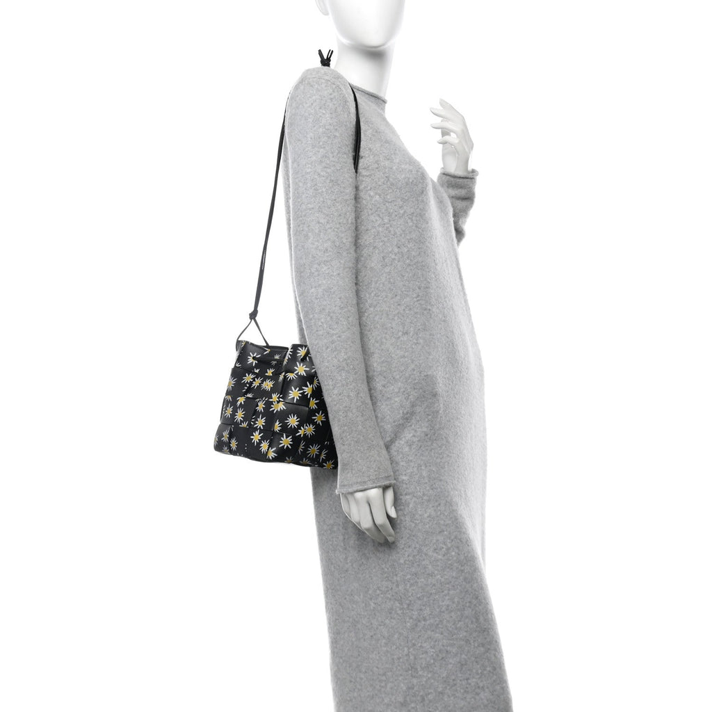 Nappa Maxi Intrecciato Daisy Print Small Cassette Bucket Bag Black White Yellow