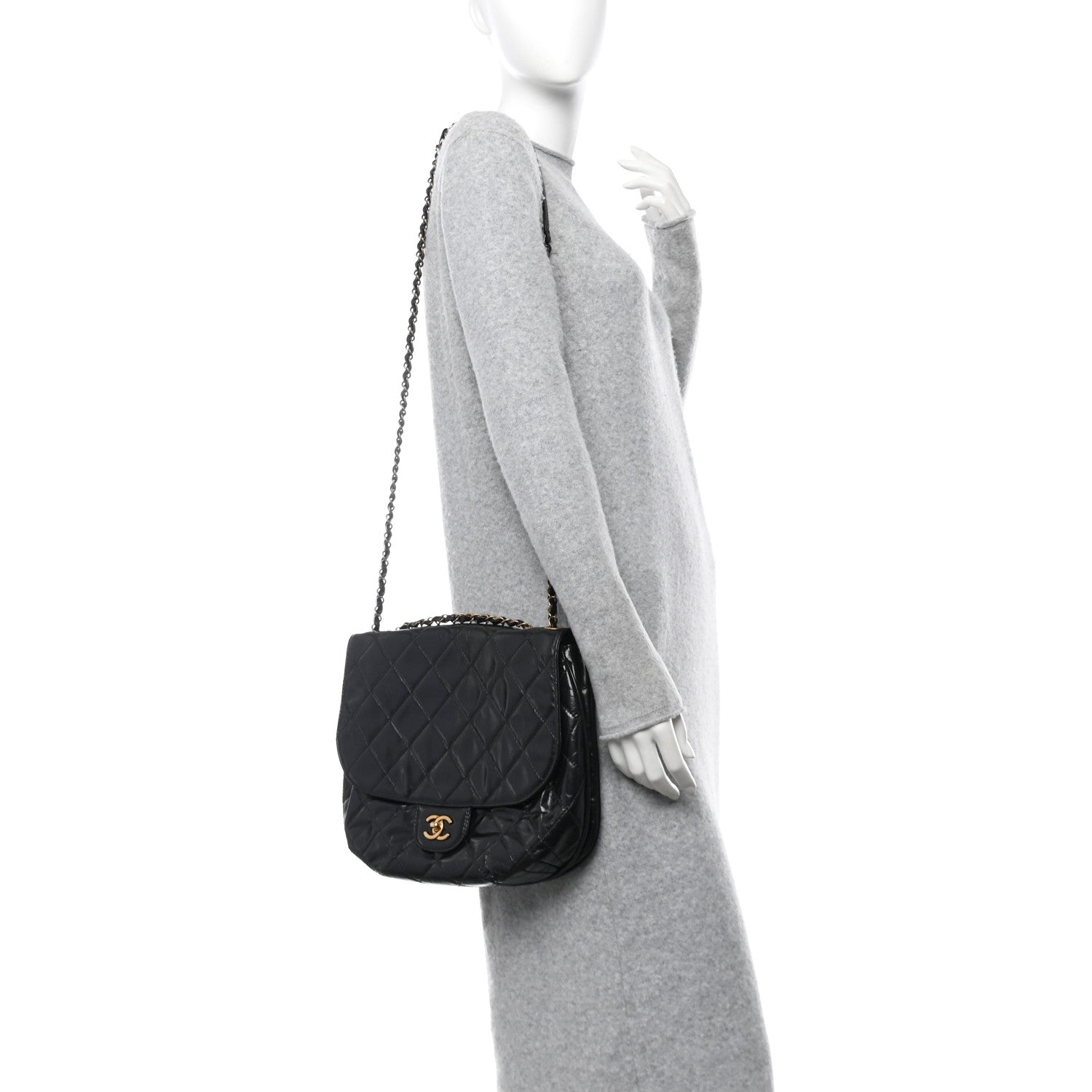 Glazed Calfskin Quilted Medium Bubble CC Flap Black