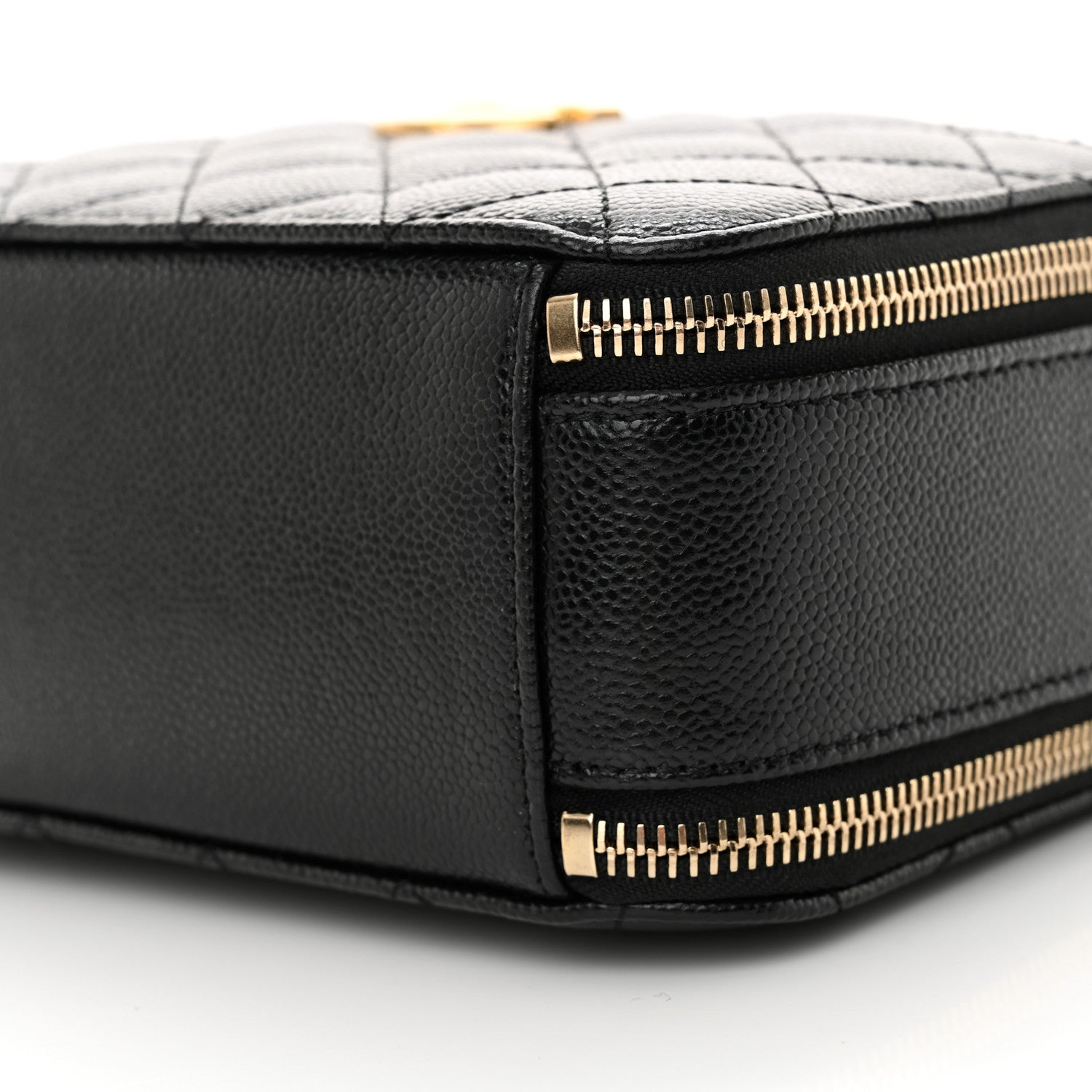Caviar Quilted Small Pick Me Up Vanity Case Black