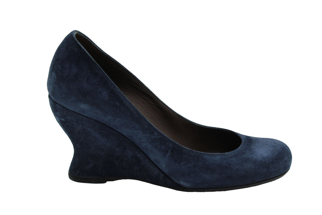 Women's Bottega Veneta Round Toe Wedge in Navy Blue Suede