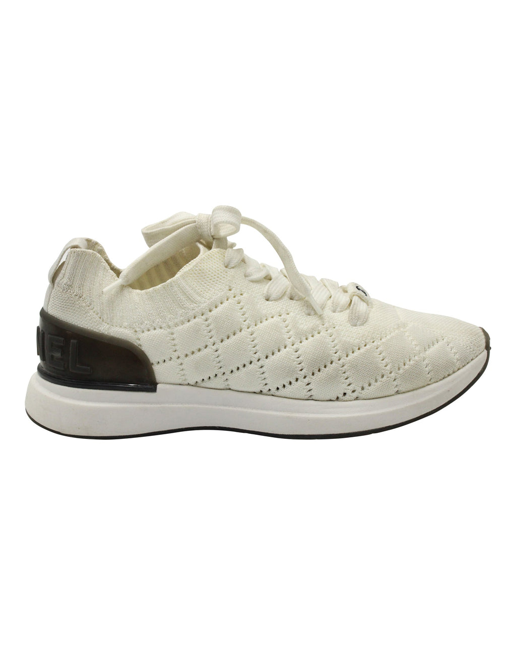 Women's Chanel Quilted Low-Top Sneakers in White Wool